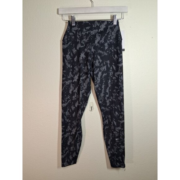 NWT Nike One Dri-Fit Leggings High Waist Athletic Yoga Gym Small FZ3229-010 - Picture 1 of 10